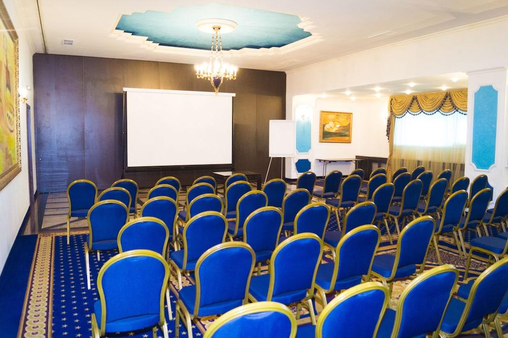 Hotel Prahova Plaza Ploieşti Eksteriør billede