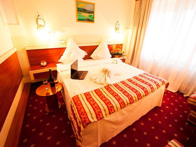 Hotel Prahova Plaza Ploieşti Eksteriør billede