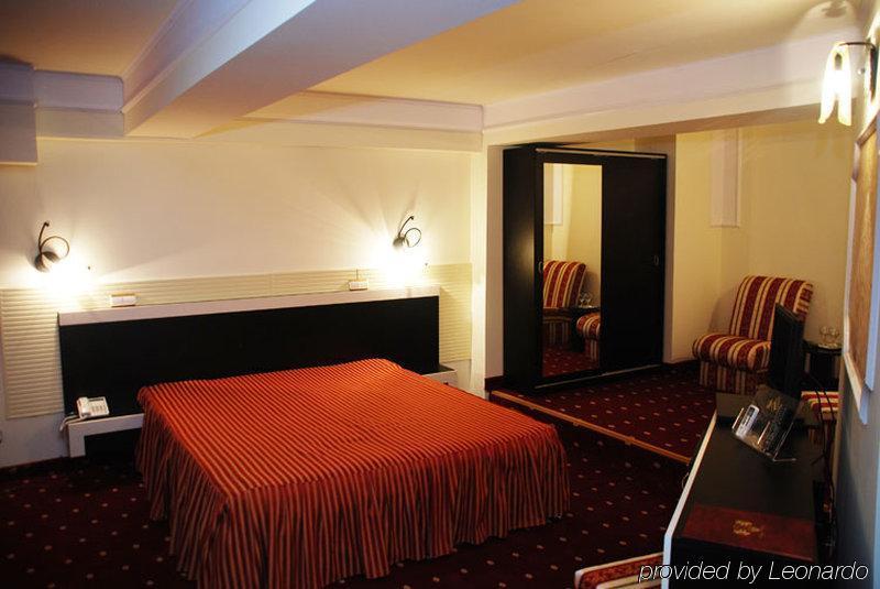 Hotel Prahova Plaza Ploieşti Værelse billede