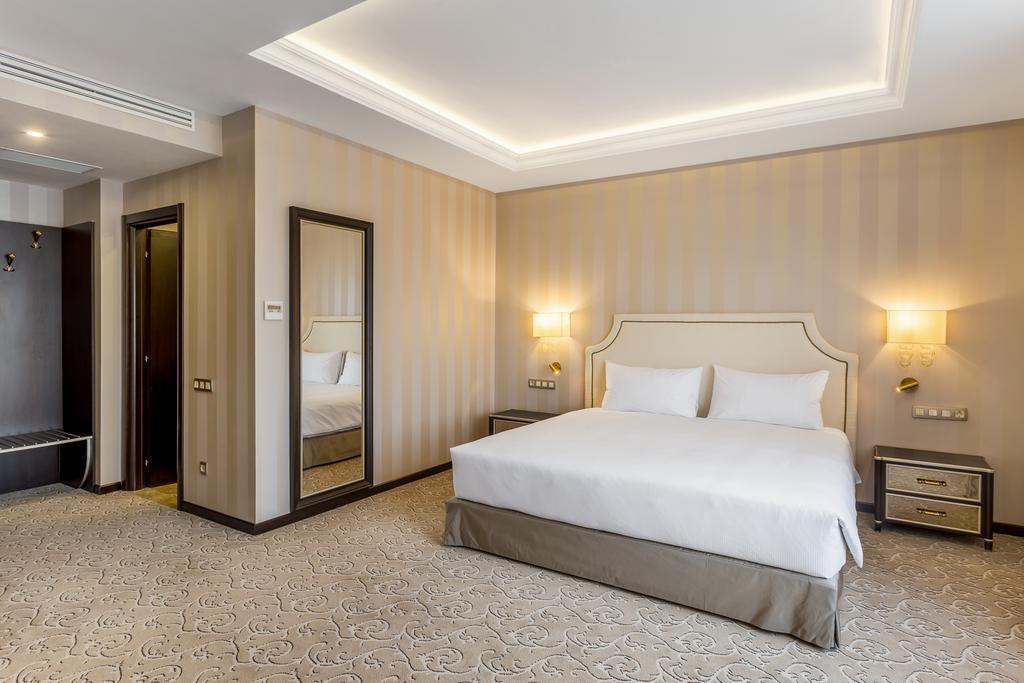 Hotel Prahova Plaza Ploieşti Eksteriør billede